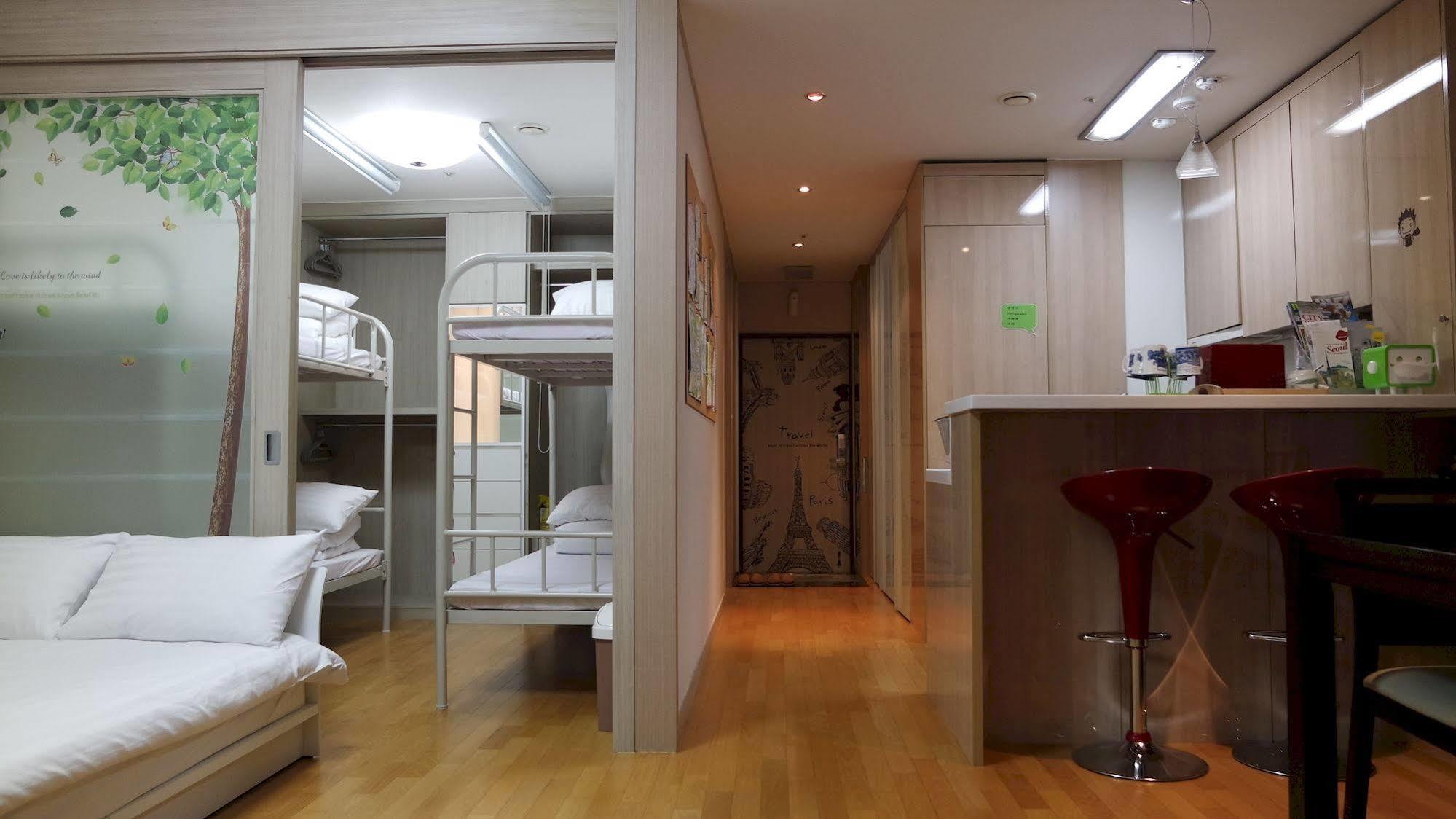 Hostel Coco Seoul Exterior photo